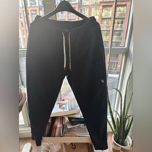 VUORI | Men's Black Jogger Pants